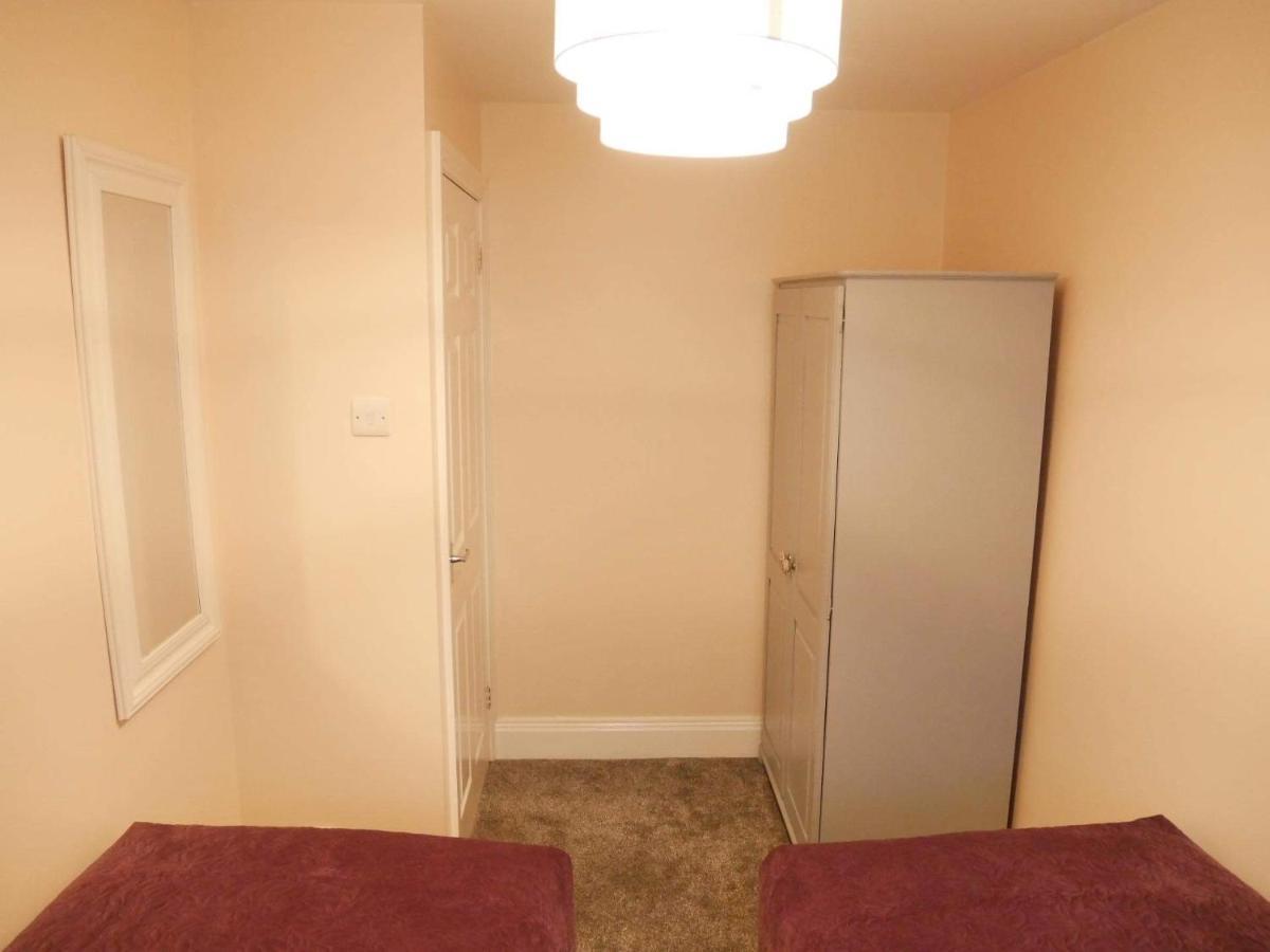 York City Centre, Recently Renovated 2 Bedroom Flat Exterior photo