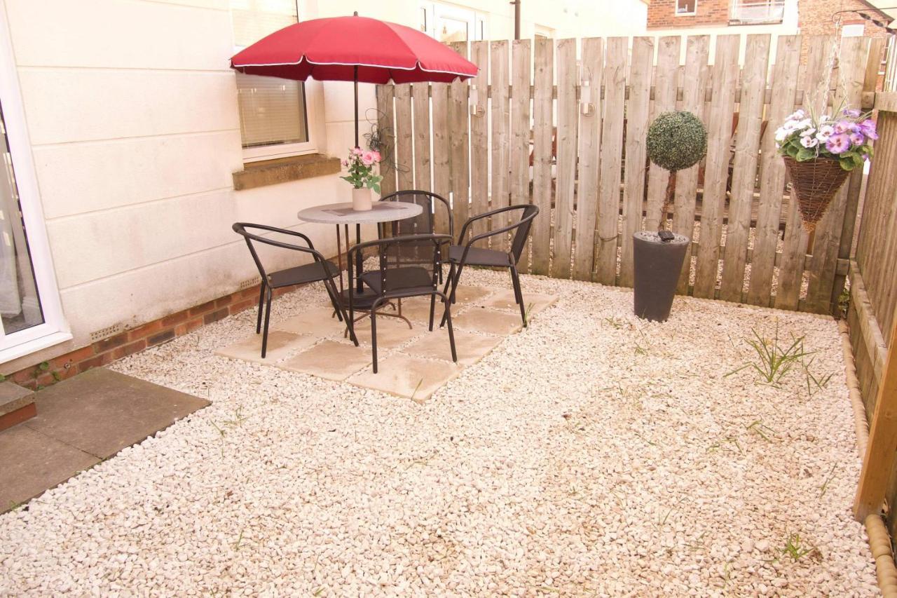 York City Centre, Recently Renovated 2 Bedroom Flat Exterior photo