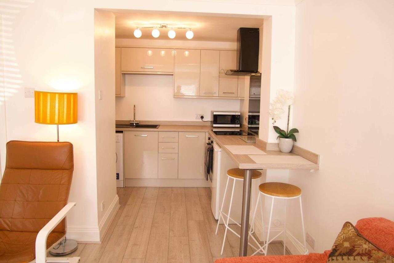 York City Centre, Recently Renovated 2 Bedroom Flat Exterior photo