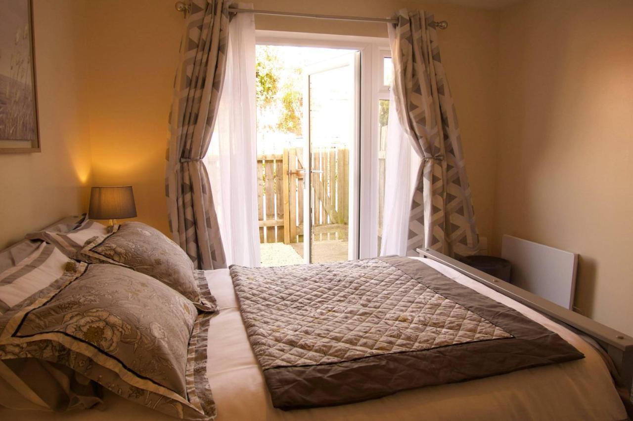 York City Centre, Recently Renovated 2 Bedroom Flat Exterior photo